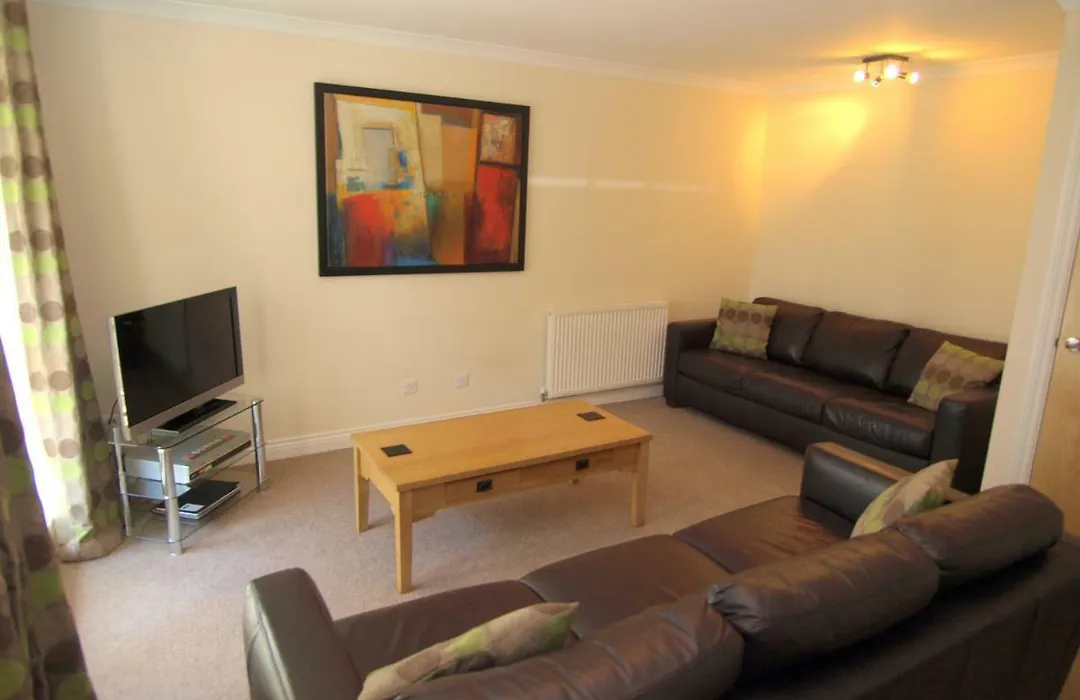 Allanfield Townhouse-1